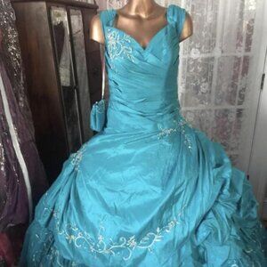 Gorgeous Prom wedding quince cotillion formal dress for size 12